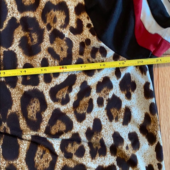 Color block animal print top - Picture 5 of 5